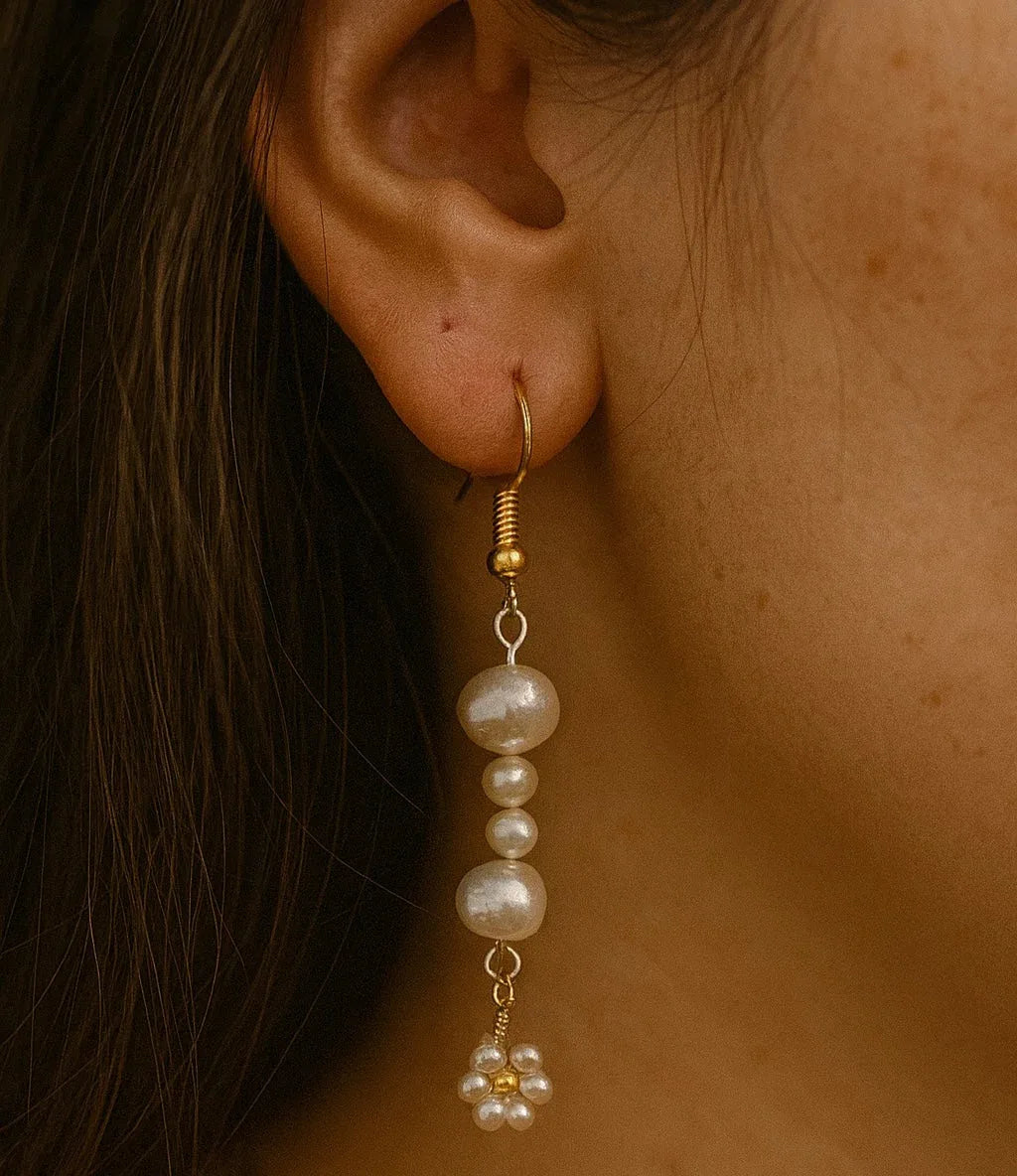 Pearl Daisy Gold Earrings – Christian Jewelry Inspired by Proverbs 31