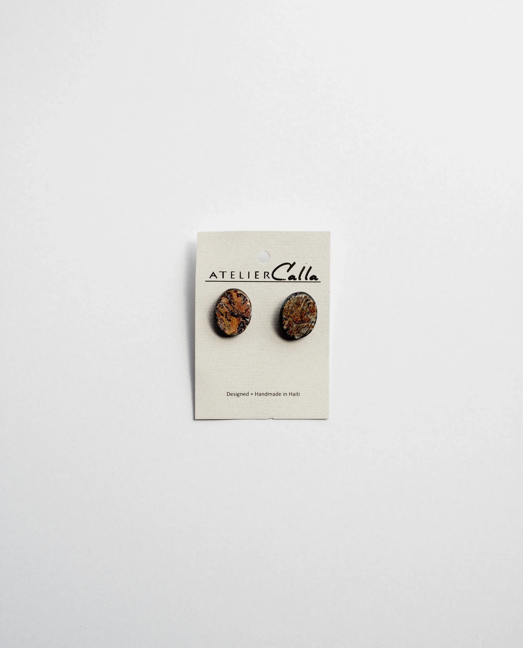 Minimalist Horn Stud Earring