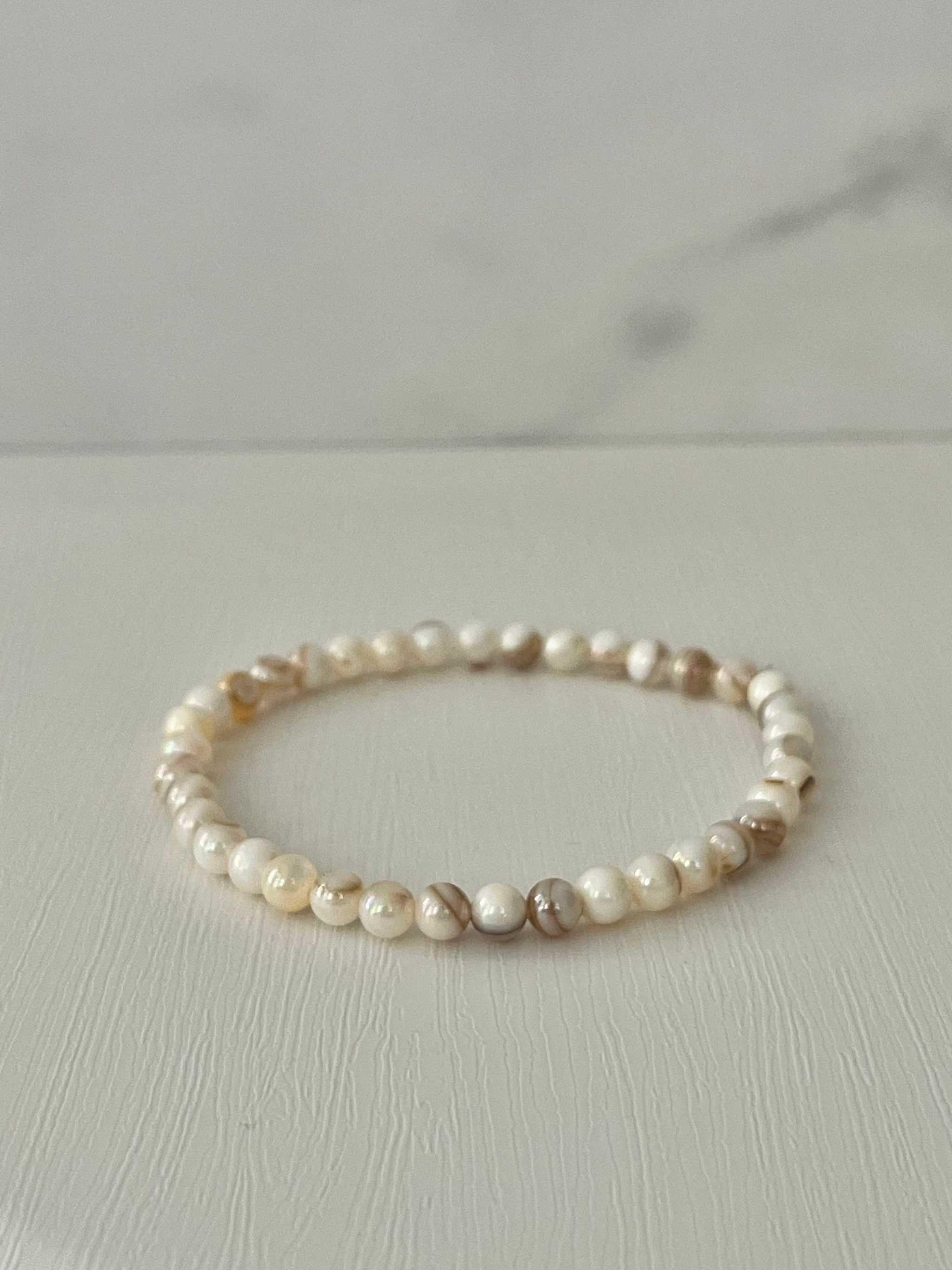 Bead Bracelet with Freshwater Shell & Pearl Beads