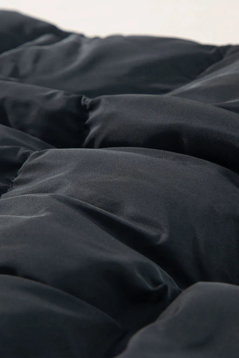 Solid Zip-Up Pocketed Puffer Vest