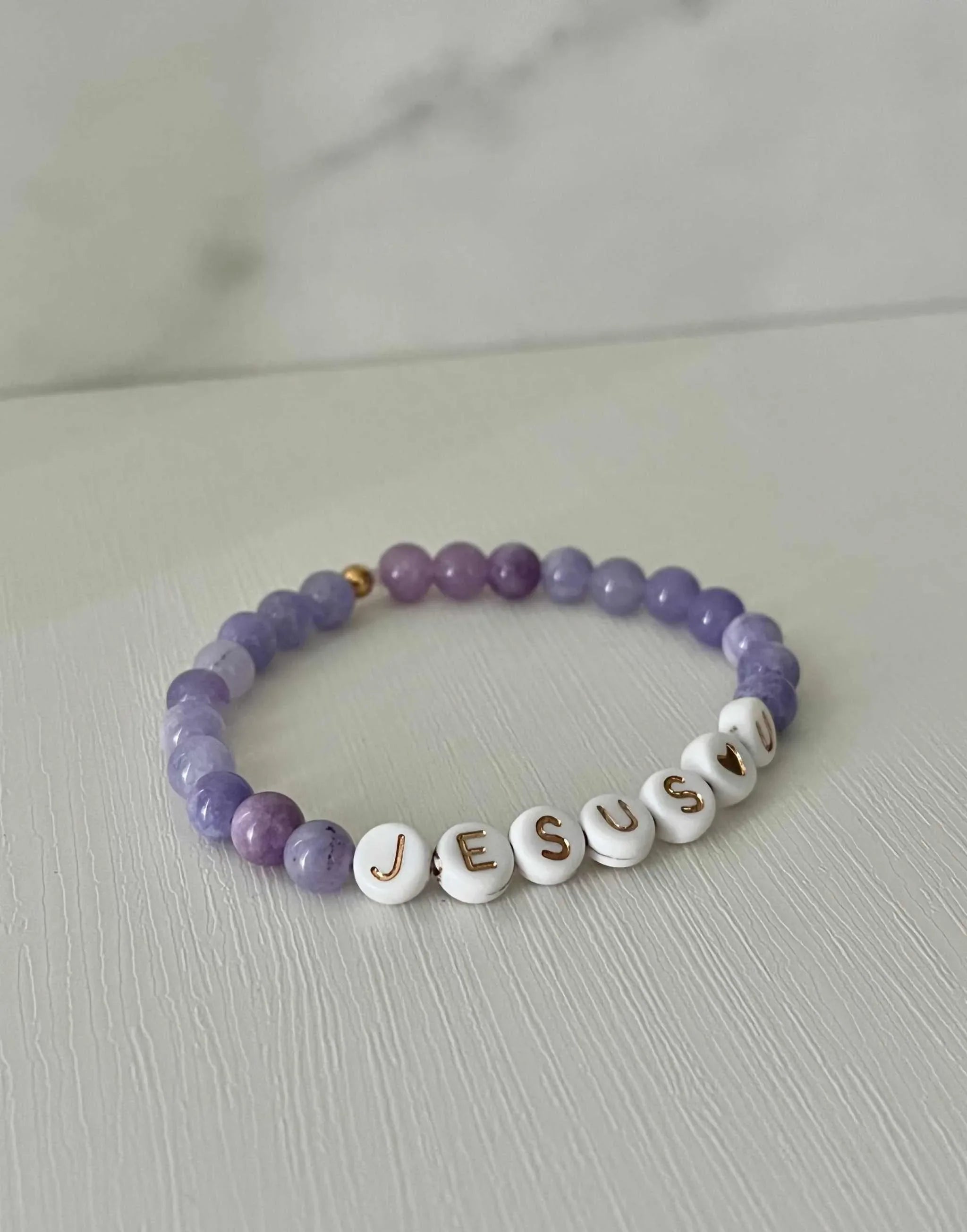 Jesus Loves U Bead Bracelet – Marble Faith-Inspired Jewelry