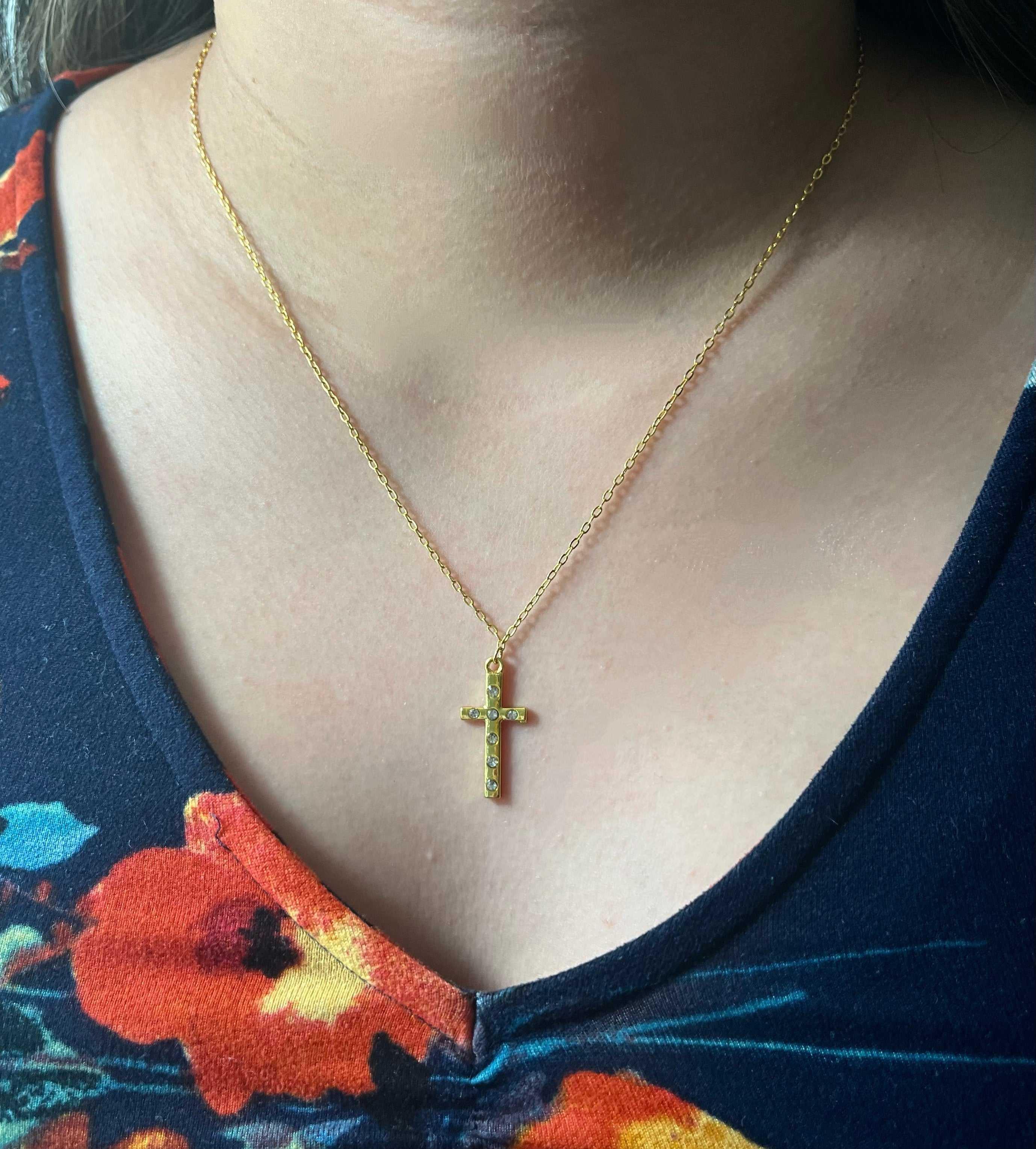 Simply In The Cross – 16K Gold Necklace