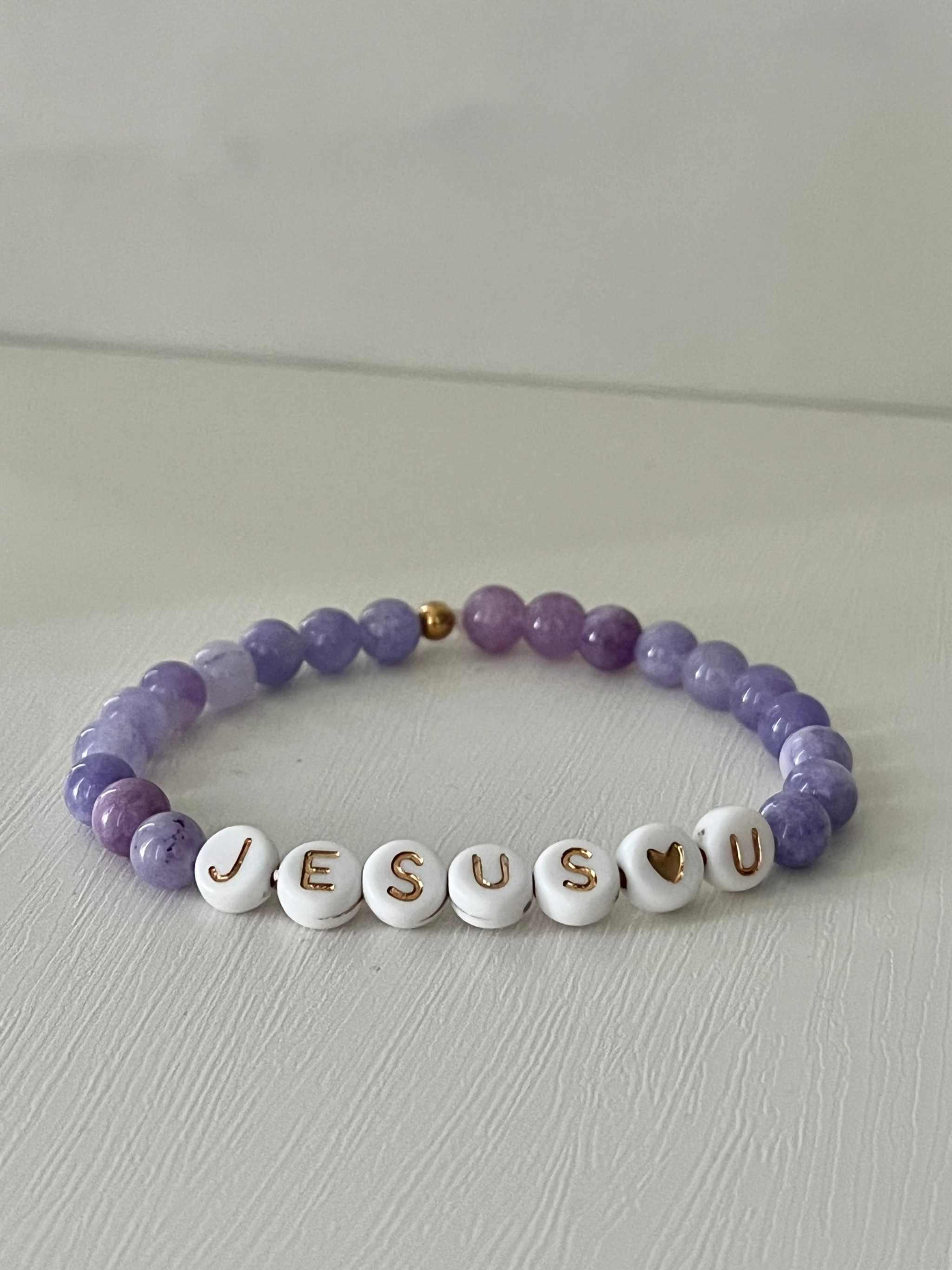Jesus Loves U Bead Bracelet – Marble Faith-Inspired Jewelry