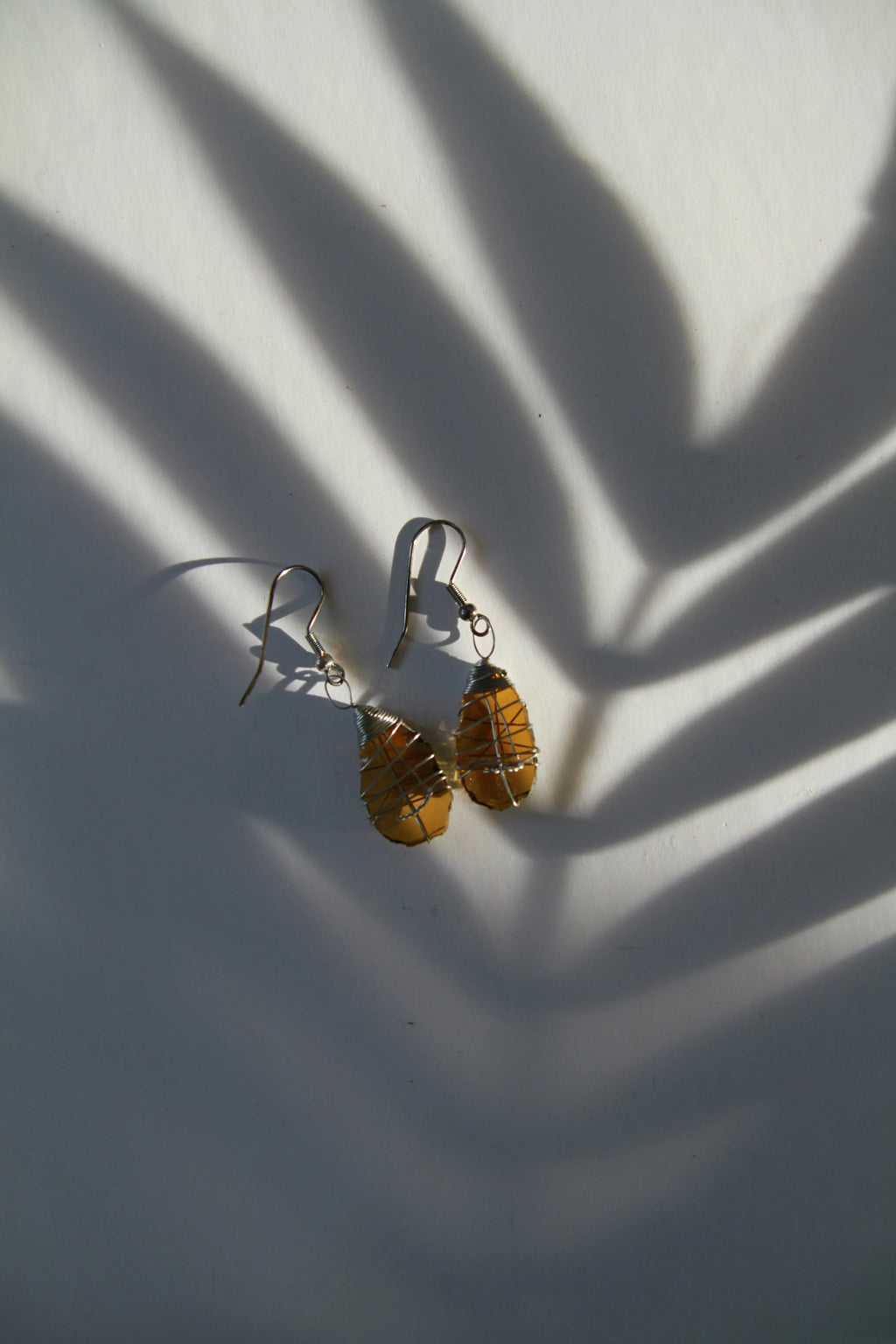 Tumbled Glass Earring Brown