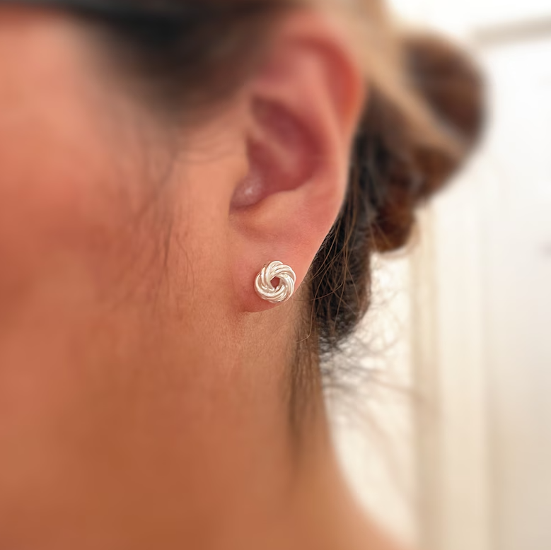 Love Knot Stud Earrings – Sterling Silver, 11mm