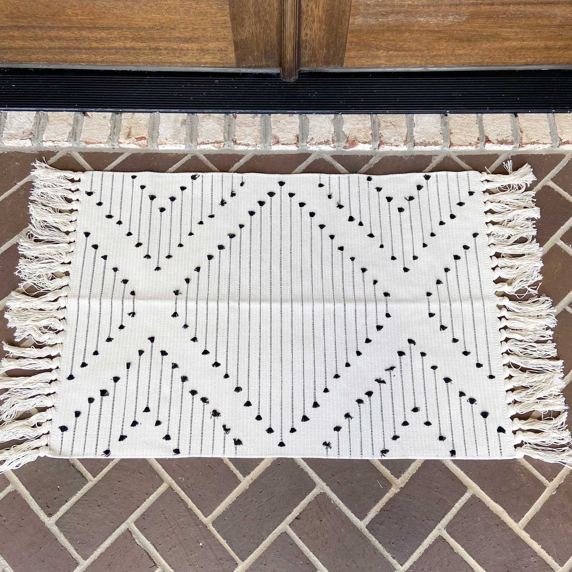 Modern Farmhouse Rug- Woven Rug- Tassel Pattern Style 2